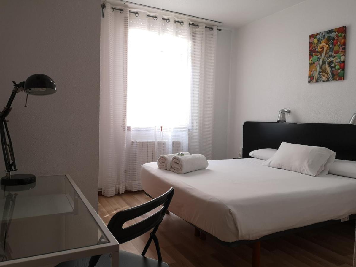 Pension Las Rias A Coruna Bagian luar foto